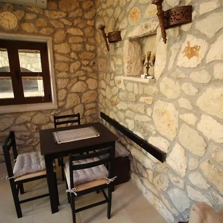 펜션 Family Friendly House With A Swimming Pool Lovinac, Novigrad - 18668 Policnik
